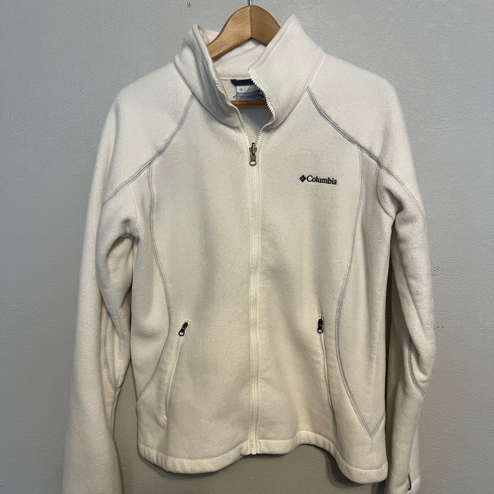 Columbia Soft‎ White Fleece Jacket